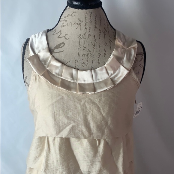 MK2K Ruffle Blouse - Picture 3 of 9